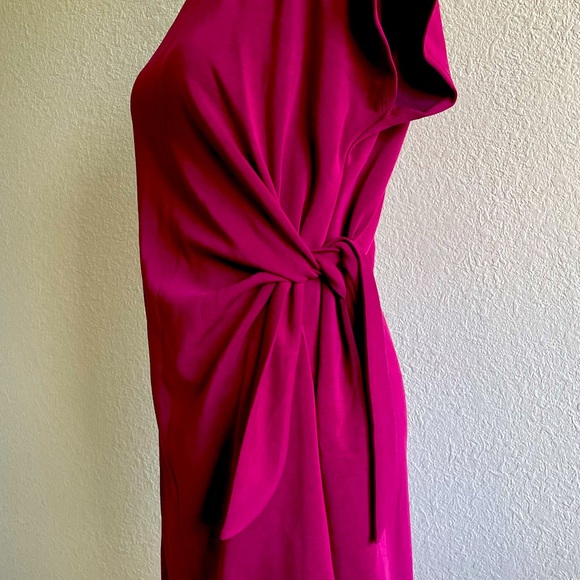 Unique Pink MIDI Dress With Side Tie Knot Short Sleeves - Picture 4 of 11